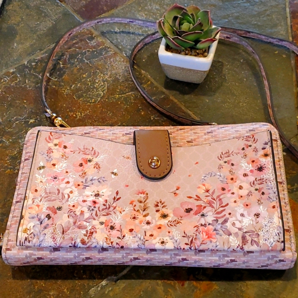 🐦Fabulous Floral purse